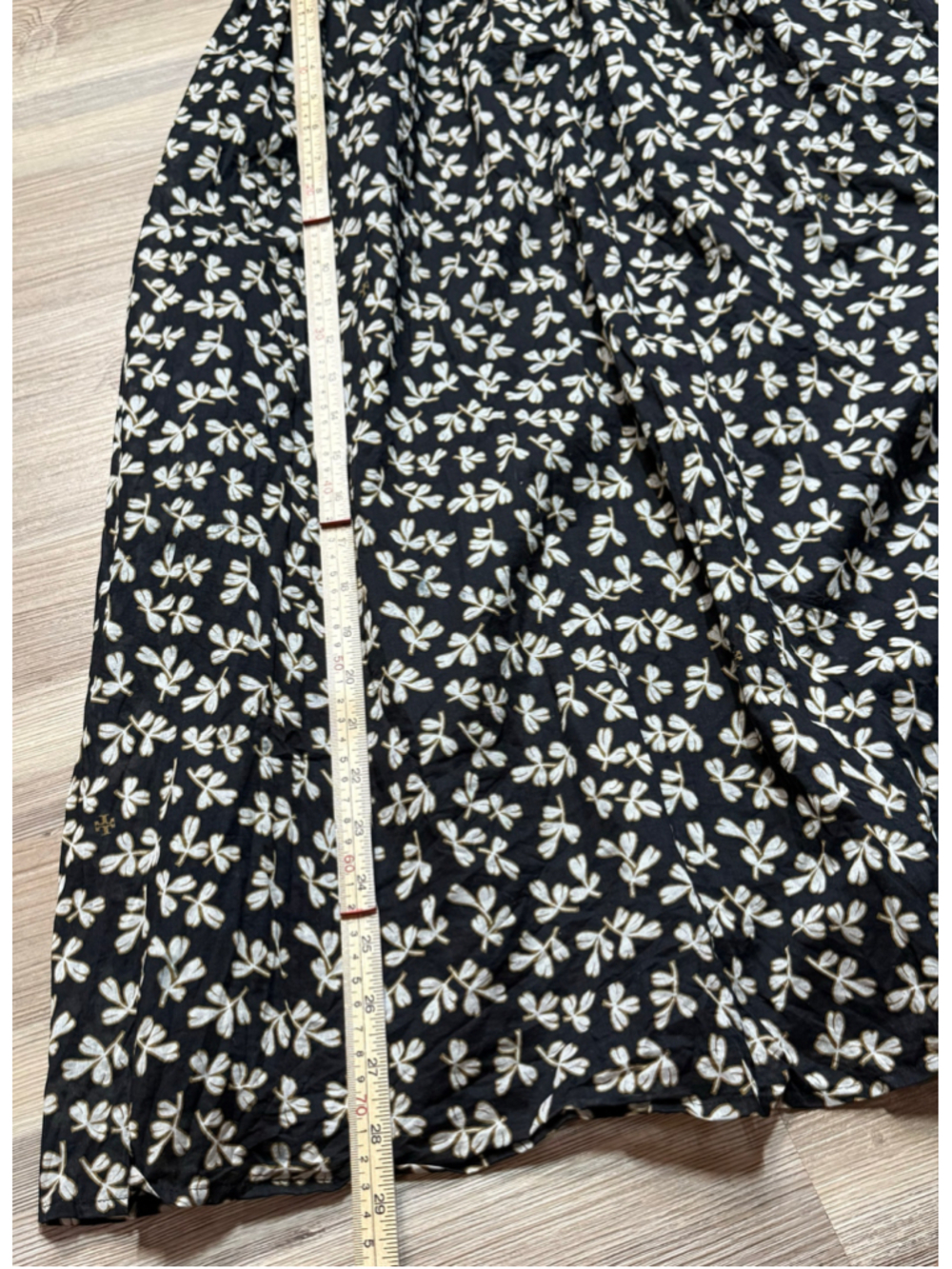 Women's Tory Burch Smocked Midi Dress in Black Little Leaves Size S - Picture 10 of 14